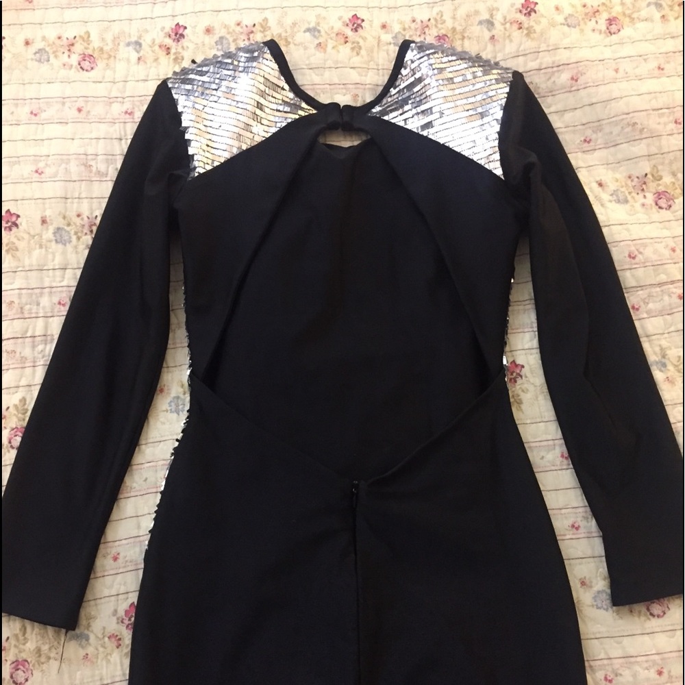 Black Sequenced Cocktail dress - Picture 5 of 6